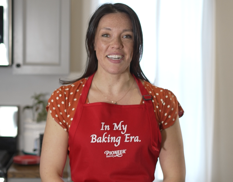 Baker in a Pioneer Sugar apron